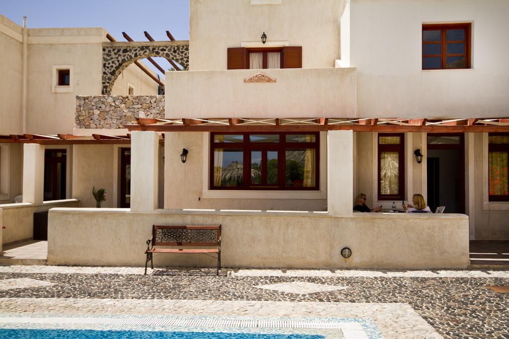 Birds Villa Apartments - Including Car Rental Perissa  Exterior photo