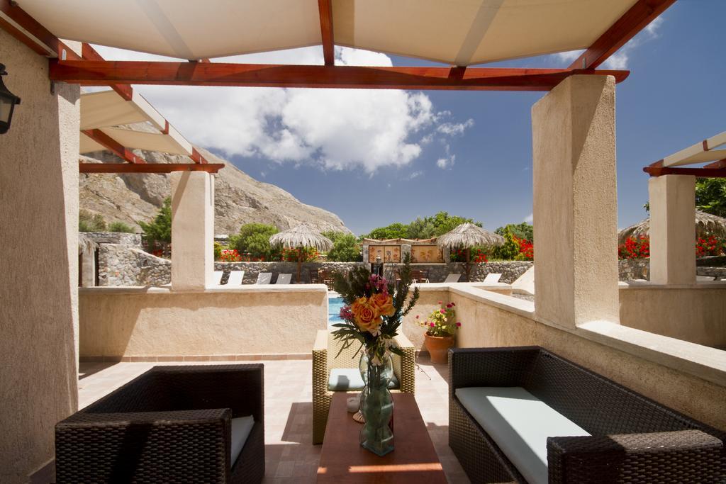 Birds Villa Apartments - Including Car Rental Perissa  Exterior photo