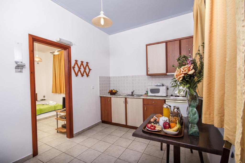 Birds Villa Apartments - Including Car Rental Perissa  Exterior photo